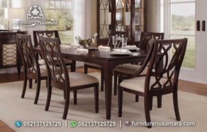 Menata Meja Makan Kayu Jati untuk Hidangan
